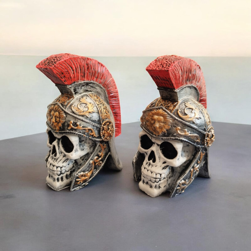 Miğferli Kurukafa Spartan Biblo