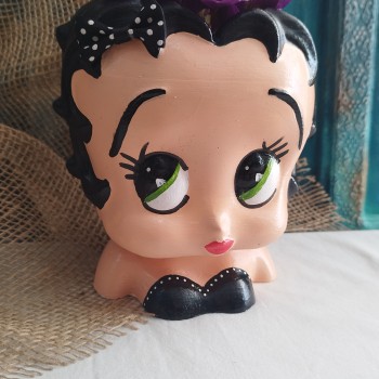 Betty Boop Saksı